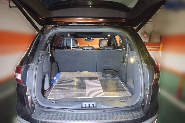 Used Ford Everest 2016 2.0T Gasoline Automatic 4x4 Flagship Edition Trunk