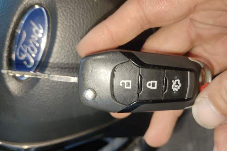 Used Ford Everest 2016 2.0T Gasoline Automatic 4x4 Flagship Edition Vehicle Key