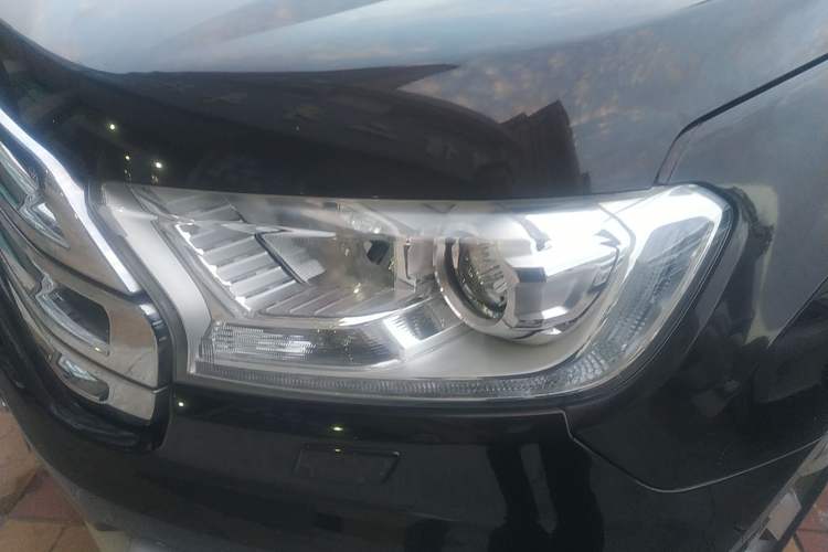 Used Ford Everest 2016 2.0T Gasoline Automatic 4x4 Flagship Edition Left Front Headlight