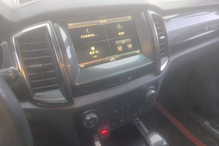 Used Ford Everest 2016 2.0T Gasoline Automatic 4x4 Flagship Edition Audio And AC Panel