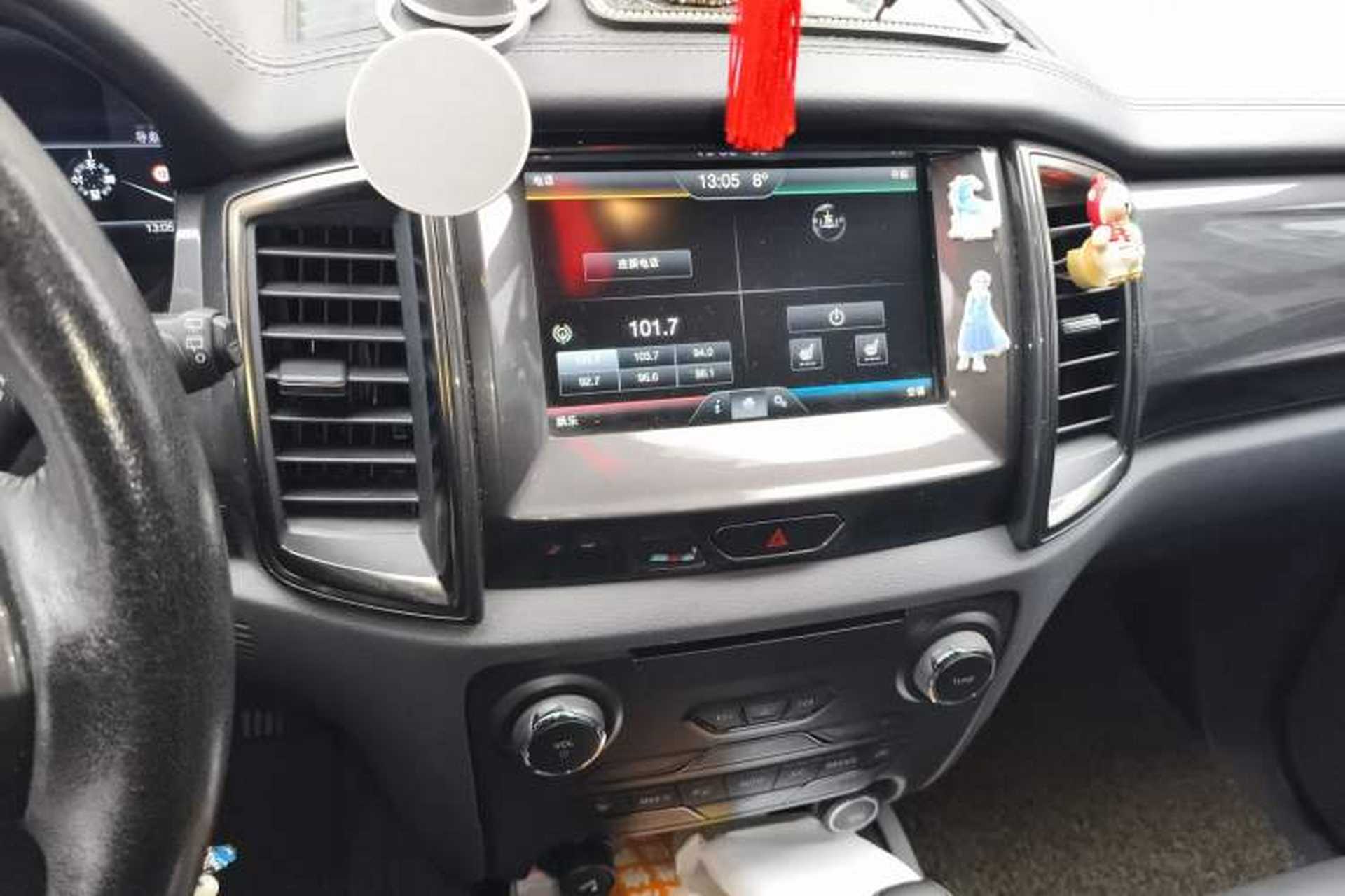 Used Ford Everest 2016 2.0T Gasoline Automatic 4x4 Flagship Edition Audio And AC Panel