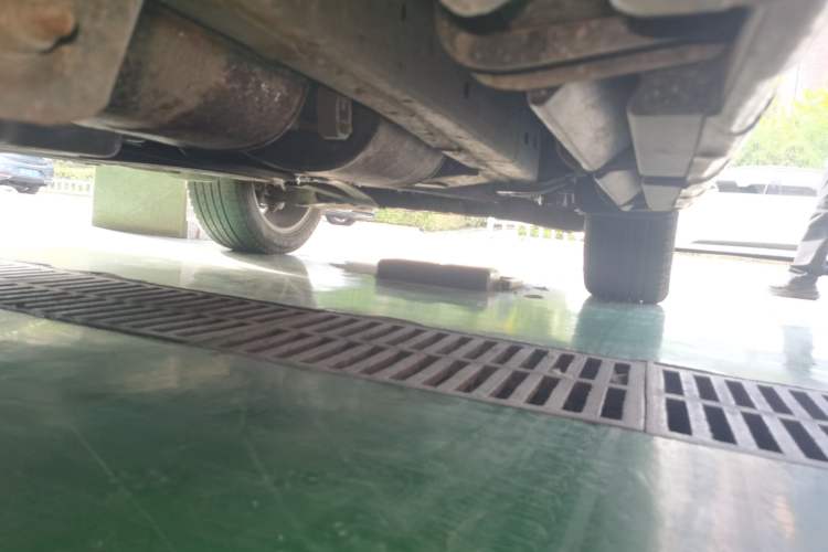 Used Ford Everest 2016 2.0T Gasoline Automatic 4x4 Flagship Edition Chassis Rear Right