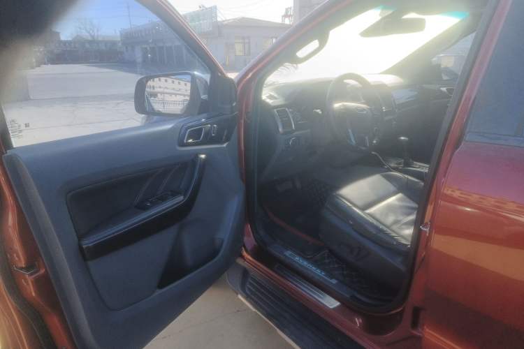 Used Ford Everest 2016 2.0T Gasoline Automatic 4x4 Flagship Edition Driver Seat