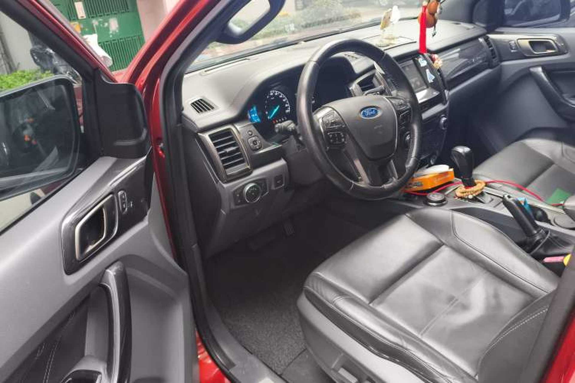 Used Ford Everest 2016 2.0T Gasoline Automatic 4x4 Flagship Edition Driver Seat
