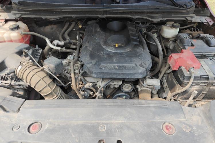 Used Ford Everest 2016 2.0T Gasoline Automatic 4x4 Luxury Edition Engine Bay