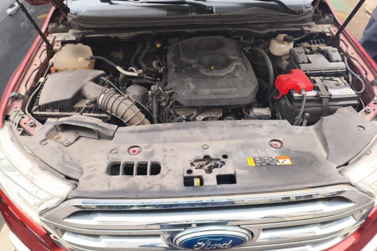 Used Ford Everest 2016 2.0T Gasoline Automatic 4x4 Flagship Edition Engine Bay