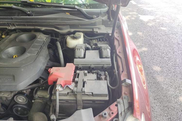Used Ford Everest 2016 2.0T Gasoline Automatic 4x4 Flagship Edition Engine Bay Left