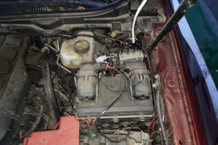 Used Ford Everest 2016 2.0T Gasoline Automatic 4x4 Luxury Edition Engine Bay Left