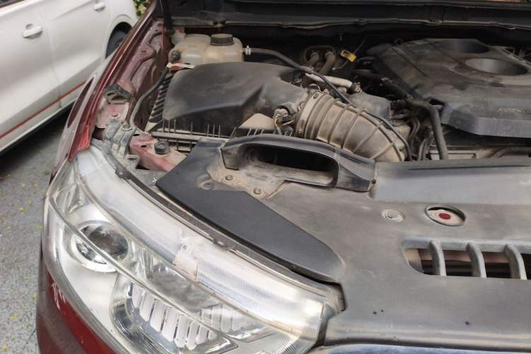 Used Ford Everest 2016 2.0T Gasoline Automatic 4x4 Flagship Edition Engine Bay Right