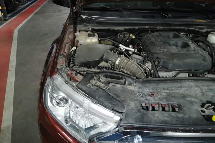 Used Ford Everest 2016 2.0T Gasoline Automatic 4x4 Flagship Edition Engine Bay Right