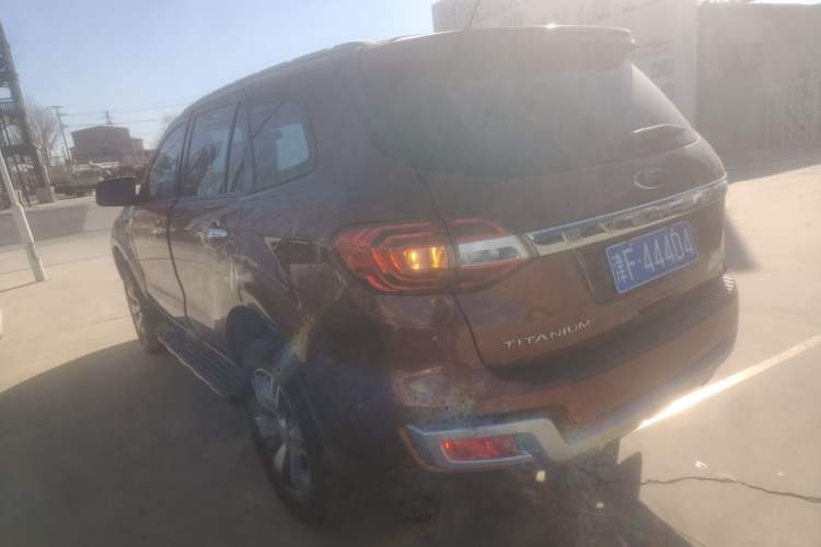 Used Ford Everest 2016 2.0T Gasoline Automatic 4x4 Flagship Edition Exterior 2