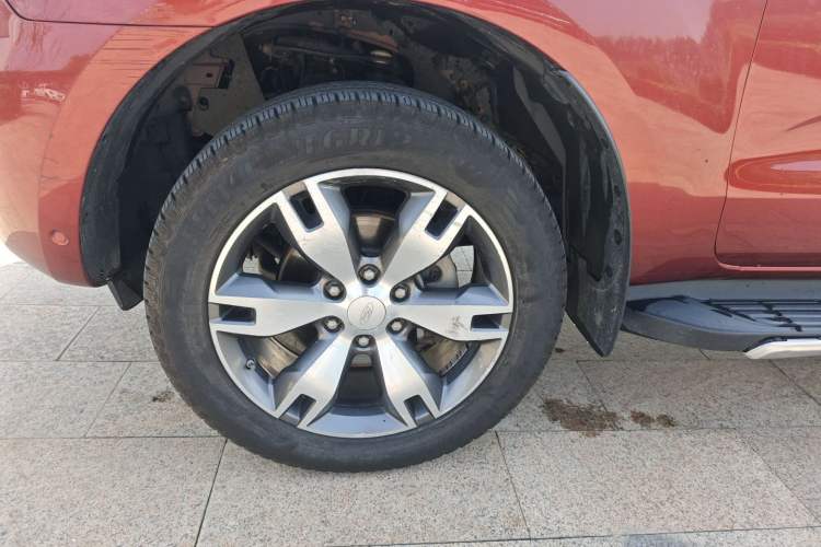 Used Ford Everest 2016 2.0T Gasoline Automatic 4x4 Flagship Edition Exterior 8