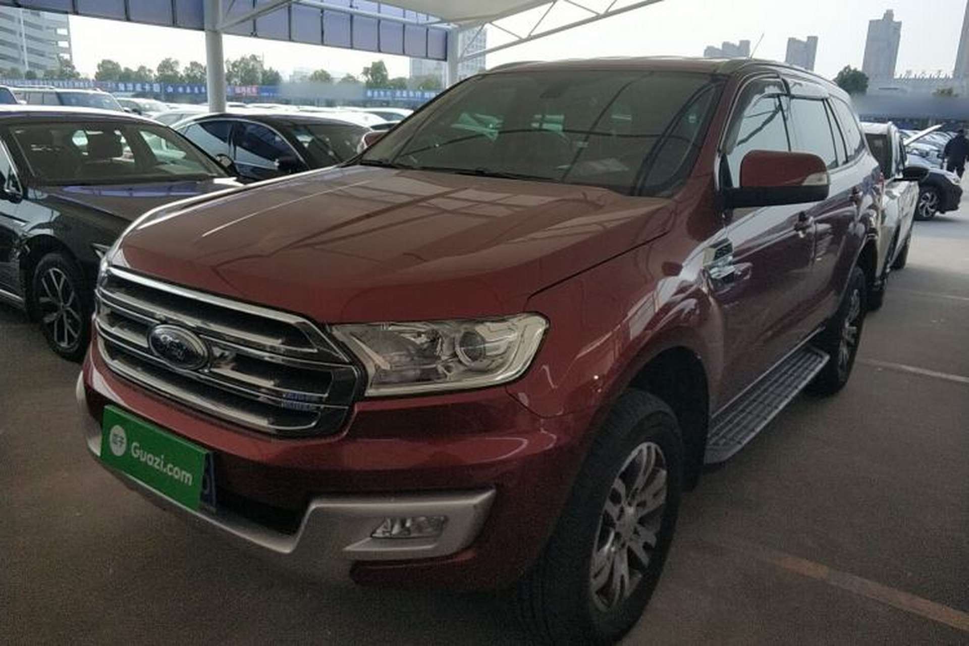 Used Ford Everest 2016 2.0T Gasoline Automatic 4x4 Luxury Edition Front Left 45 Deg