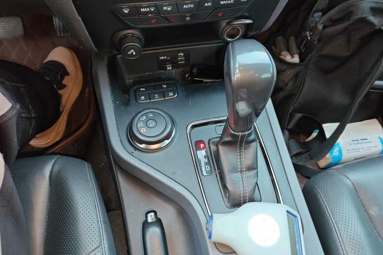 Used Ford Everest 2016 2.0T Gasoline Automatic 4x4 Flagship Edition Gear Lever