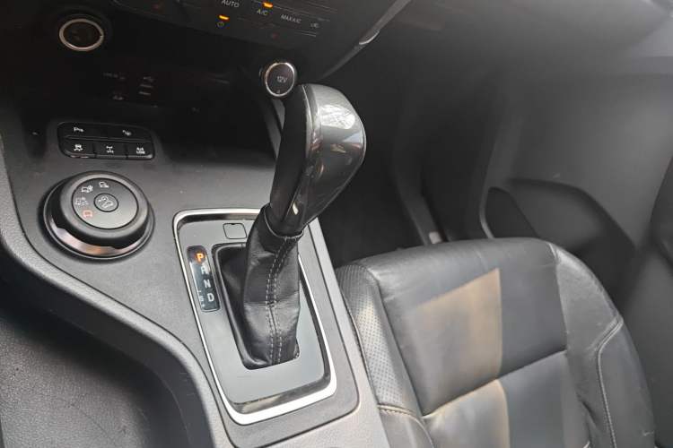 Used Ford Everest 2016 2.0T Gasoline Automatic 4x4 Flagship Edition Gear Lever