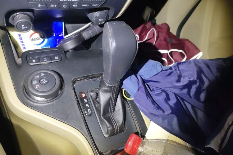 Used Ford Everest 2016 2.0T Gasoline Automatic 4x4 Elite Edition Gear Lever