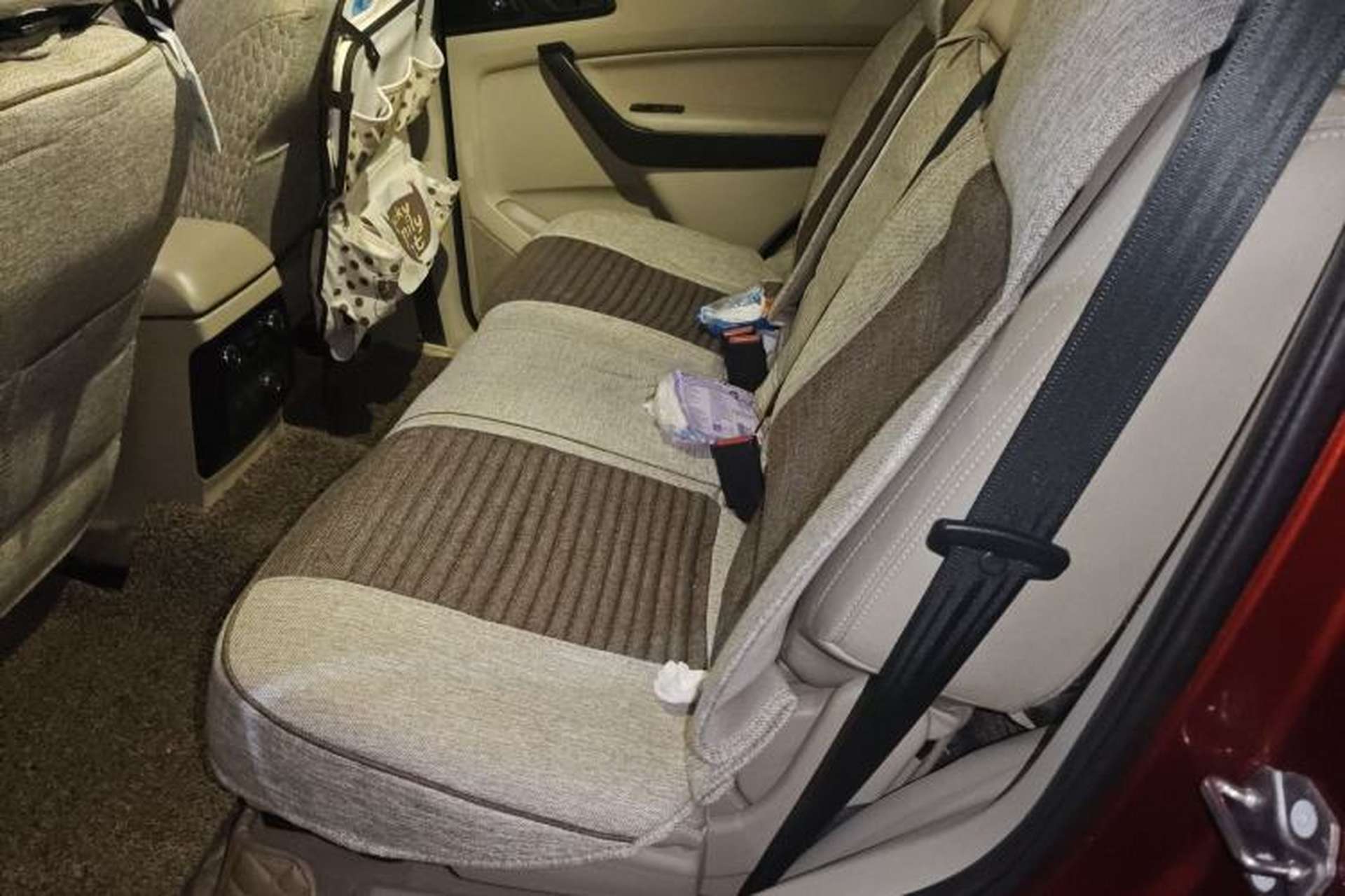 Used Ford Everest 2016 2.0T Gasoline Automatic 4x4 Elite Edition Interior 4