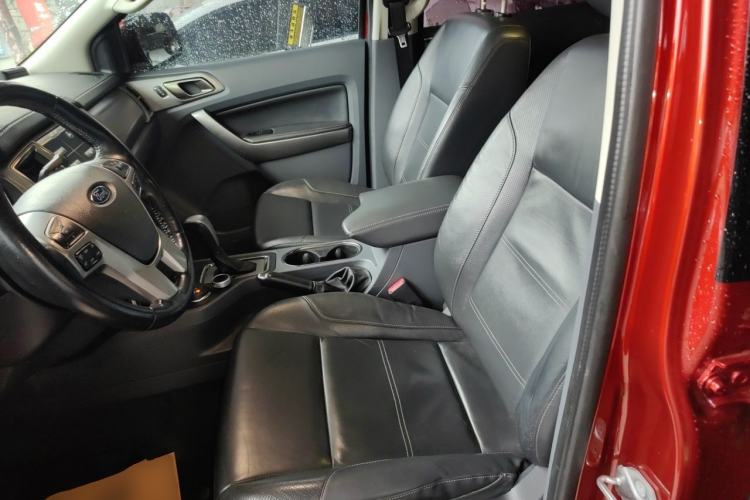 Used Ford Everest 2016 2.0T Gasoline Automatic 4x4 Luxury Edition Left Front Seat