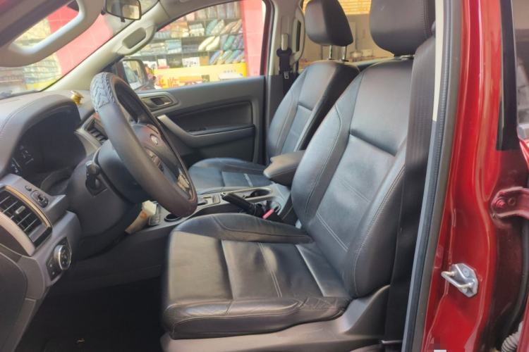 Used Ford Everest 2016 2.0T Gasoline Automatic Two-Wheel Drive Luxury Edition Left Front Seat