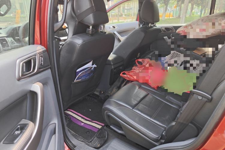 Used Ford Everest 2016 2.0T Gasoline Automatic 4x4 Luxury Edition Left Rear Seat