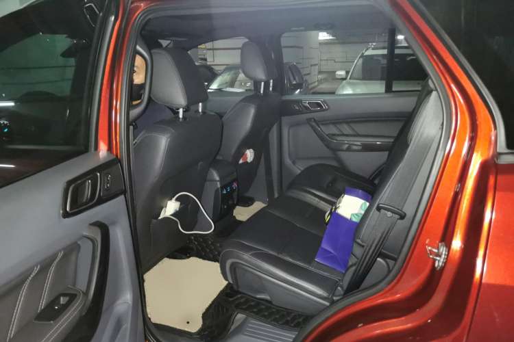 Used Ford Everest 2016 2.0T Gasoline Automatic 4x4 Flagship Edition Left Rear Seat