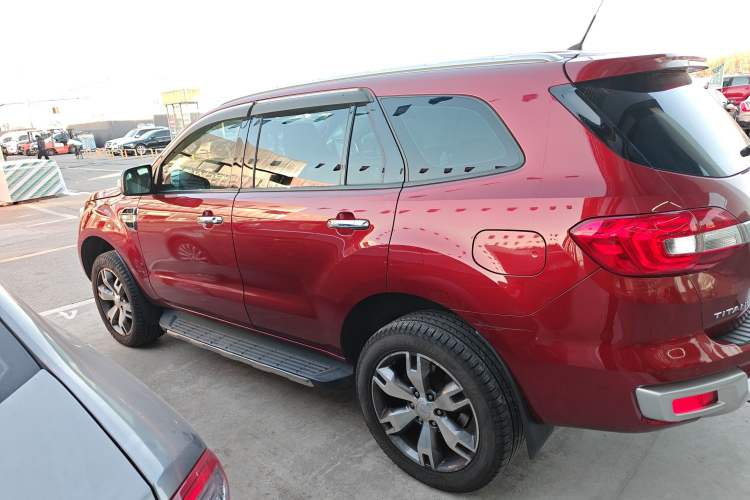 Used Ford Everest 2016 2.0T Gasoline Automatic 4x4 Flagship Edition Left Side
