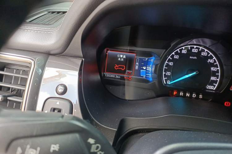 Used Ford Everest 2016 2.0T Gasoline Automatic 4x4 Flagship Edition Odometer Close Up