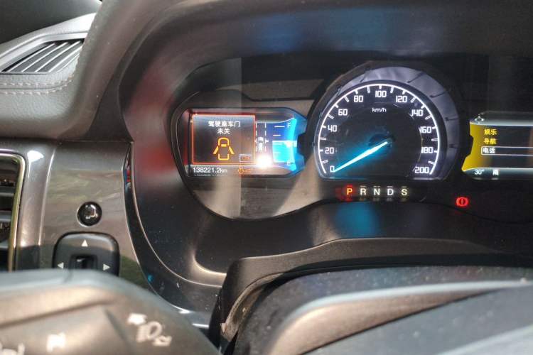 Used Ford Everest 2016 2.0T Gasoline Automatic 4x4 Flagship Edition Odometer Close Up