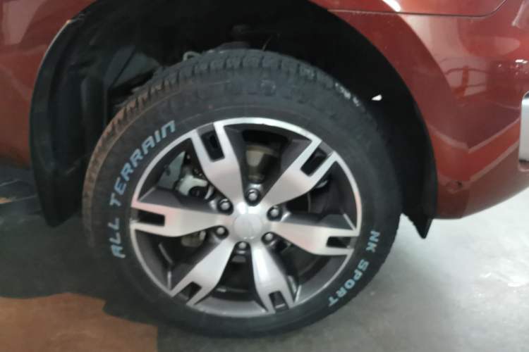 Used Ford Everest 2016 2.0T Gasoline Automatic 4x4 Flagship Edition Right Front Wheel Hub
