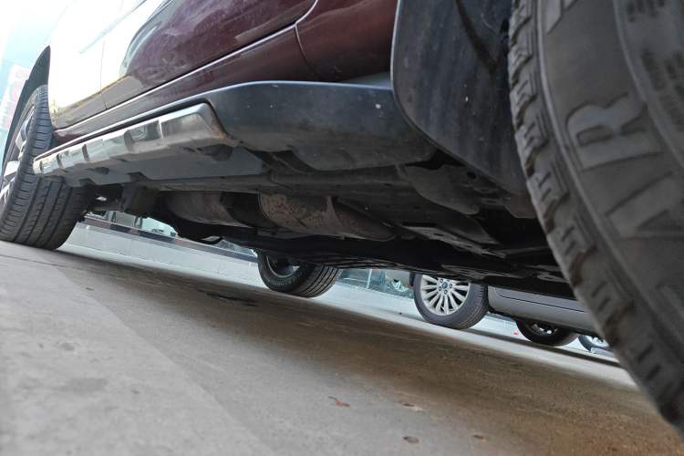 Used Ford Everest 2016 2.0T Gasoline Automatic 4x4 Flagship Edition Right Side Sill