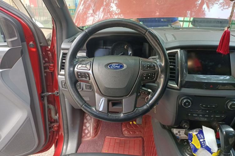 Used Ford Everest 2016 2.0T Gasoline Automatic 4x4 Flagship Edition Steering Wheel