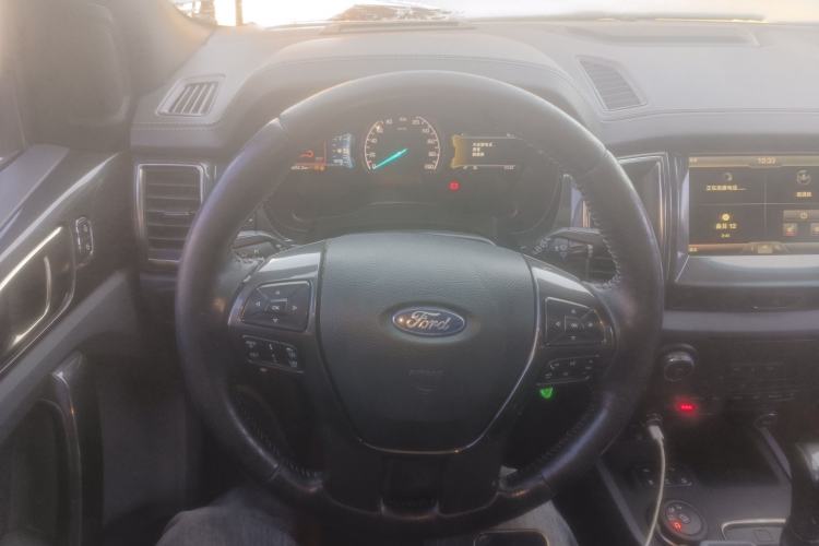 Used Ford Everest 2016 2.0T Gasoline Automatic 4x4 Flagship Edition Steering Wheel