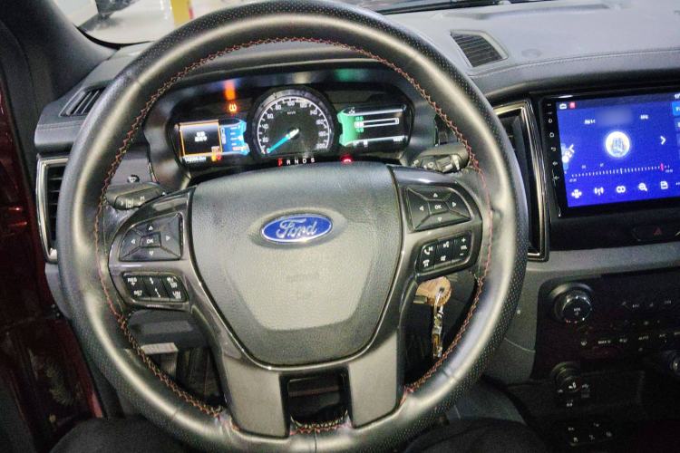 Used Ford Everest 2016 2.0T Gasoline Automatic 4x4 Flagship Edition Steering Wheel