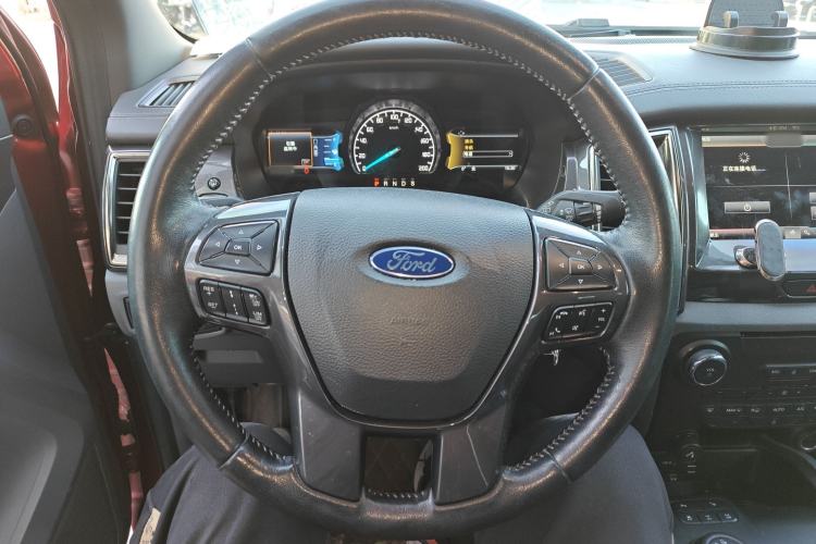 Used Ford Everest 2016 2.0T Gasoline Automatic 4x4 Flagship Edition Steering Wheel