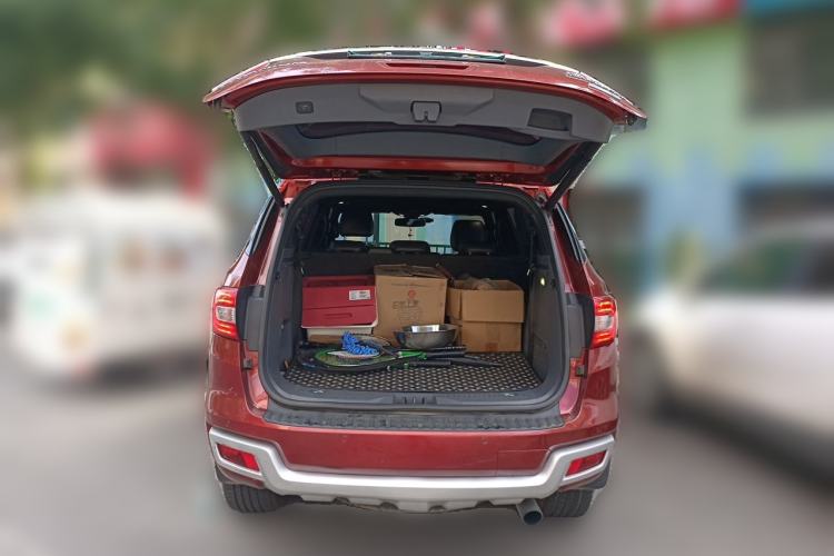 Used Ford Everest 2016 2.0T Gasoline Automatic 4x4 Flagship Edition Trunk