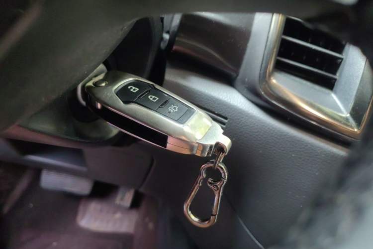 Used Ford Everest 2016 2.0T Gasoline Automatic 4x4 Flagship Edition Vehicle Key