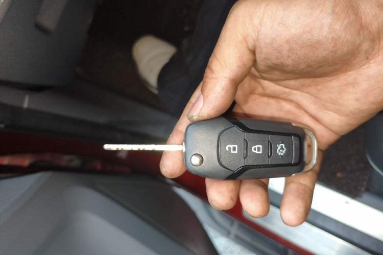 Used Ford Everest 2016 2.0T Gasoline Automatic 4x4 Flagship Edition Vehicle Key