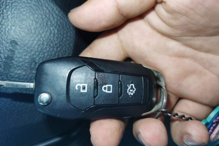 Used Ford Everest 2016 2.0T Gasoline Automatic 4x4 Flagship Edition Vehicle Key