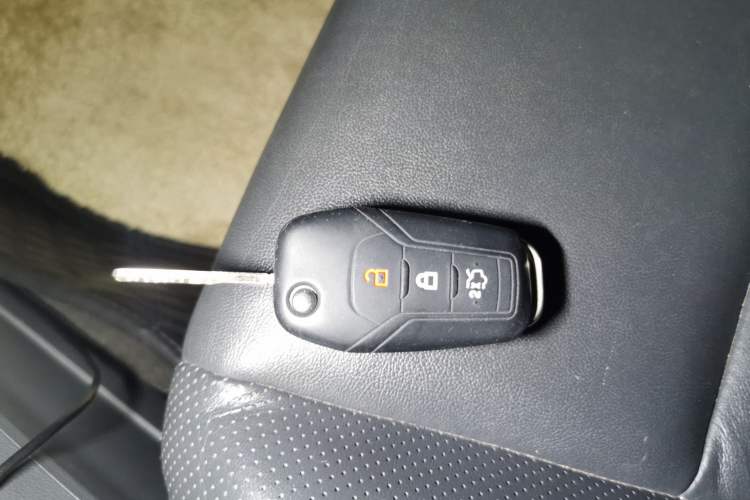 Used Ford Everest 2016 2.0T Gasoline Automatic 4x4 Flagship Edition Vehicle Key