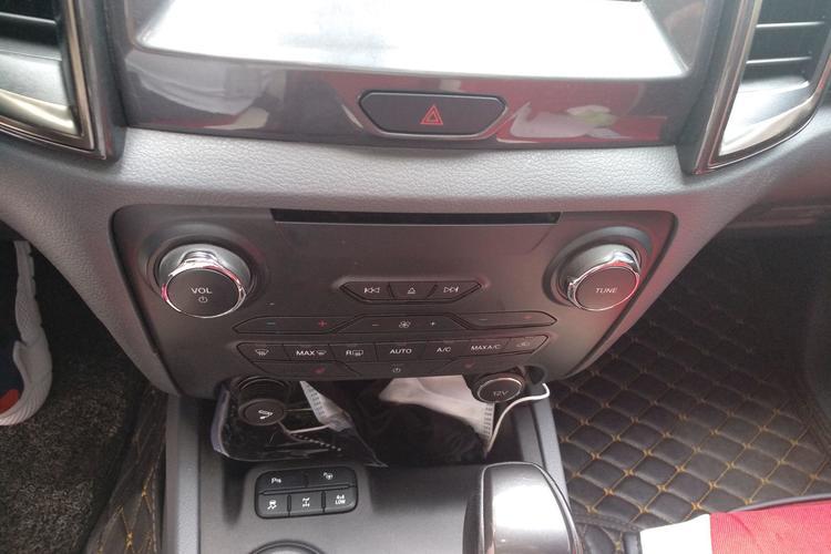 Used Ford Everest 2016 2.0T Gasoline Automatic 4x4 Flagship Edition AC Panel