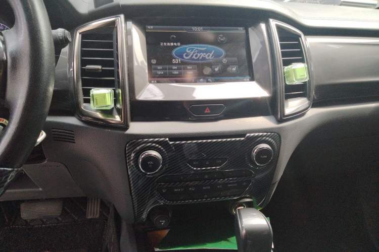 Used Ford Everest 2016 2.0T Gasoline Automatic 4x4 Flagship Edition Audio And AC Panel