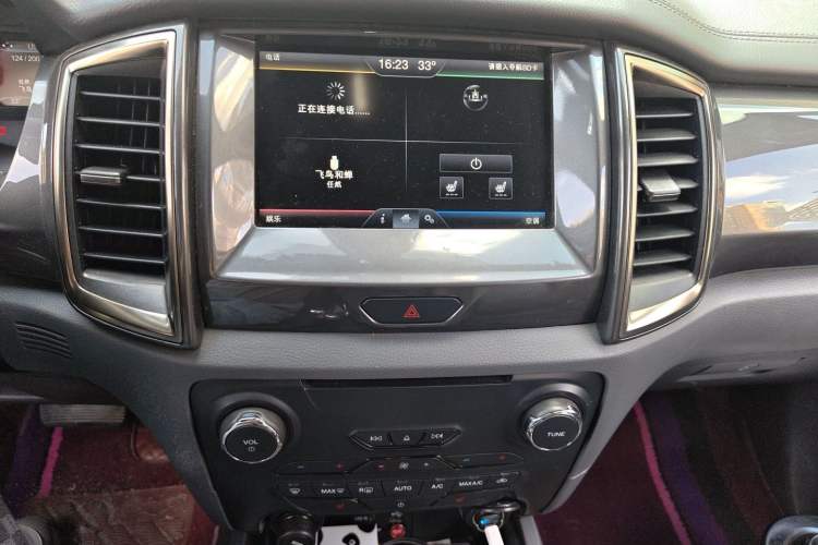 Used Ford Everest 2016 2.0T Gasoline Automatic 4x4 Flagship Edition Audio And AC Panel