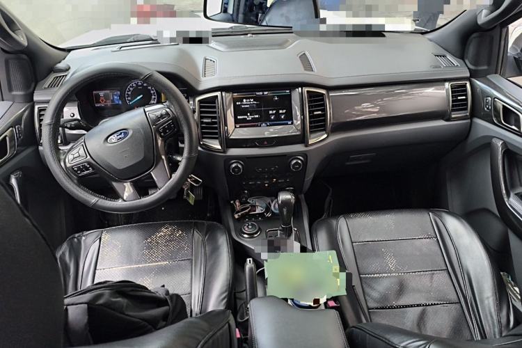 Used Ford Everest 2016 2.0T Gasoline Automatic 4x4 Flagship Edition Center Console