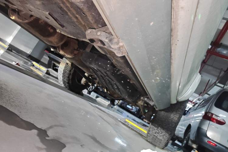 Used Ford Everest 2016 2.0T Gasoline Automatic 4x4 Flagship Edition Chassis Front Left