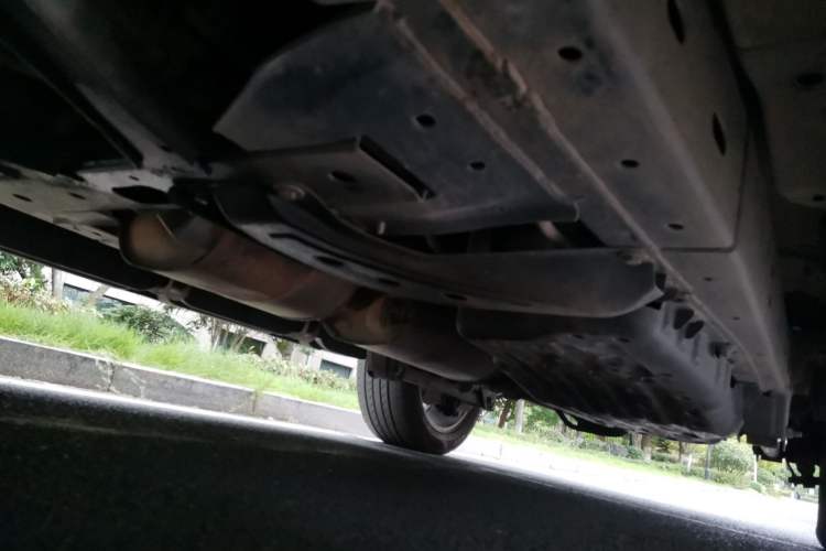 Used Ford Everest 2016 2.0T Gasoline Automatic 4x4 Flagship Edition Chassis Front Left
