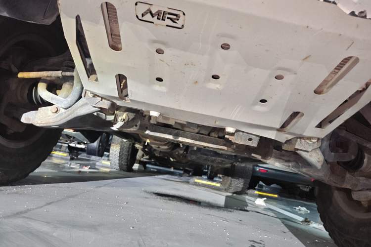 Used Ford Everest 2016 2.0T Gasoline Automatic 4x4 Flagship Edition Chassis Front