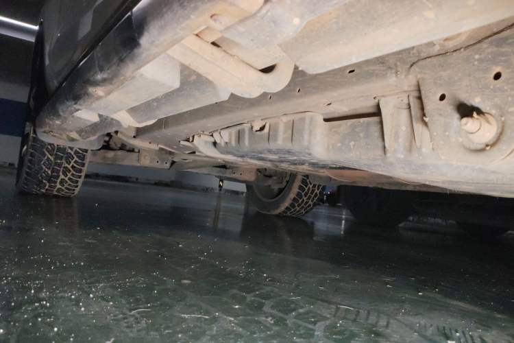 Used Ford Everest 2016 2.0T Gasoline Automatic 4x4 Flagship Edition Chassis Rear Left
