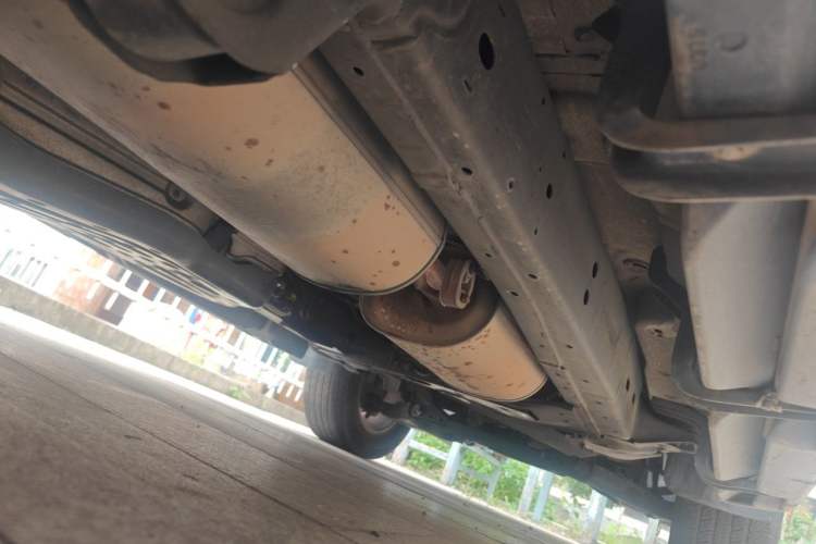 Used Ford Everest 2016 2.0T Gasoline Automatic Two-Wheel Drive Luxury Edition Chassis Rear Right