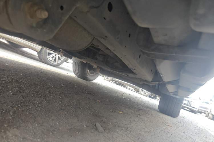 Used Ford Everest 2016 2.2T Diesel Manual Two-Wheel-Drive Elite Edition Chassis Rear Right