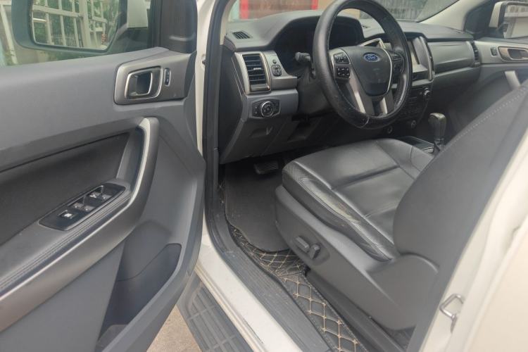 Used Ford Everest 2016 2.0T Gasoline Automatic Two-Wheel Drive Luxury Edition Driver Seat